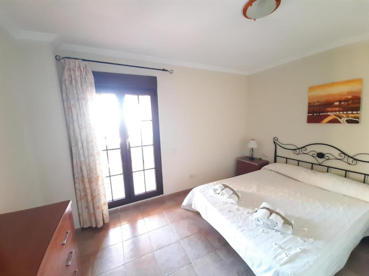 Apartamento 2 Dormitorios.Urb Playa Verde Isla Canela Esterno foto