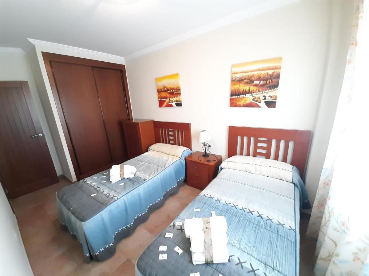Apartamento 2 Dormitorios.Urb Playa Verde Isla Canela Esterno foto
